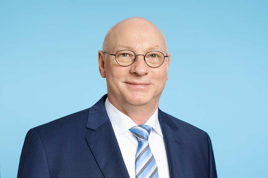 Artikel_Intext_Ahorn-Gruppe_Nachfolge_Ronald_Dahlheimer Artikel_Intext_Ahorn-Gruppe_Nachfolge_Ronald_Dahlheimer